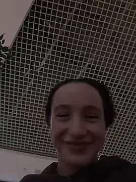 MiaTee's cam snapshot