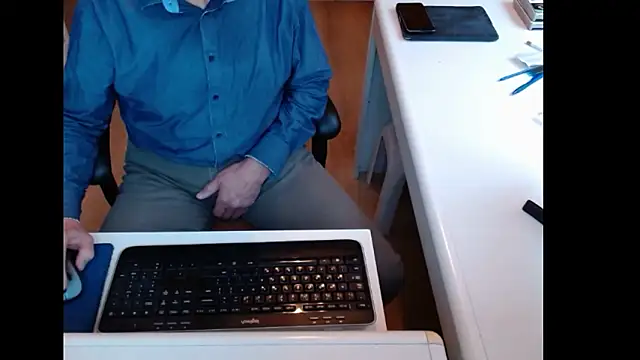 dutchpornking live sex cam