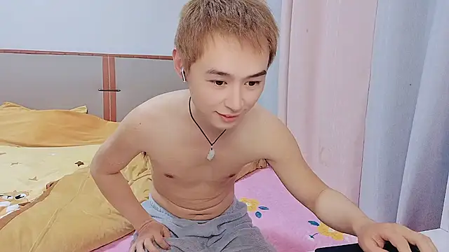 SUNNY_BOY live sex cam