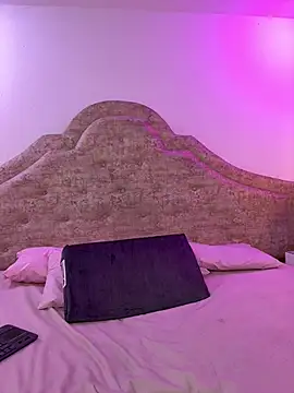 Victoria_Adams14's cam snapshot