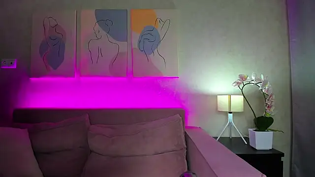 Ellen_Hops's cam snapshot