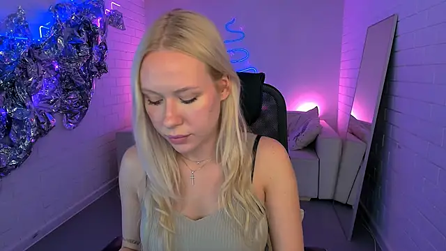 AprilChambers's cam snapshot