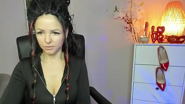 Mollybloom40's cam snapshot