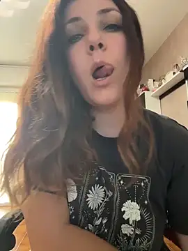 DaisyVibesss's cam snapshot