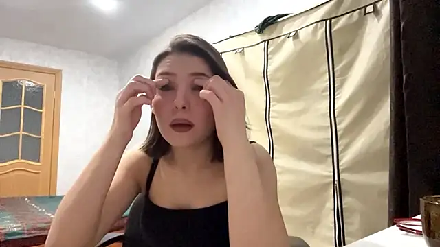 FoxieFlare's cam snapshot