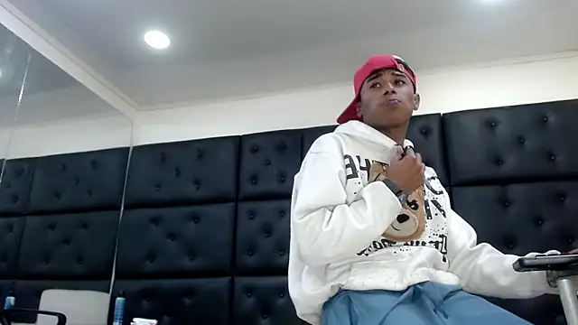 TonnyMarck live sex cam