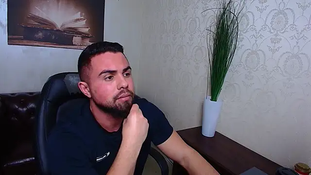 HayesWood's cam snapshot