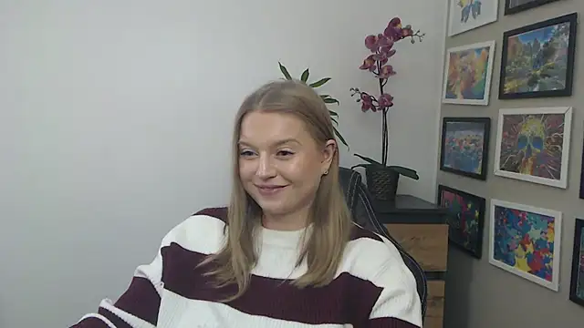 Mysteryerica's cam snapshot