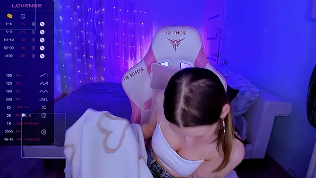 LinaBlossom_ live sex cam