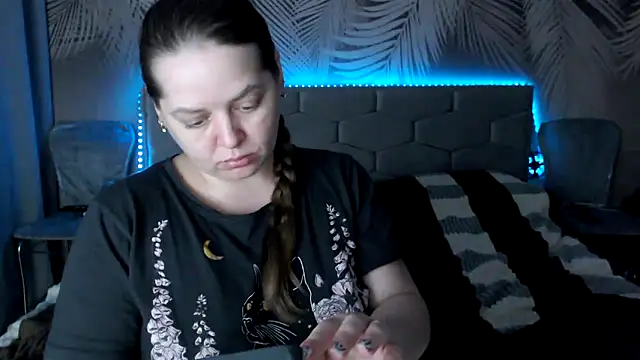 uliastar live sex cam