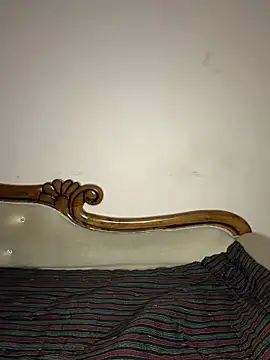 Lovebirdss's cam snapshot