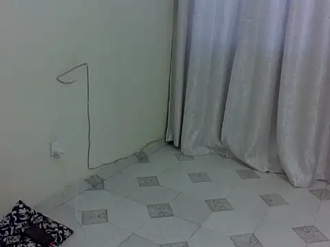 queen_maya2's cam snapshot