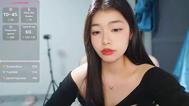 -yaya-777 live sex cam