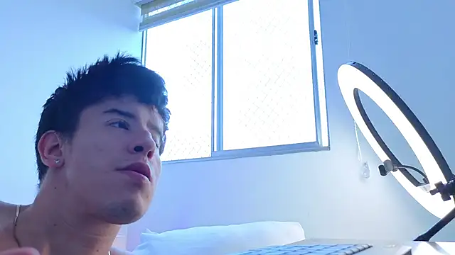 maxxcooper1 live sex cam