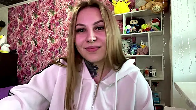 TraciBallena's cam snapshot