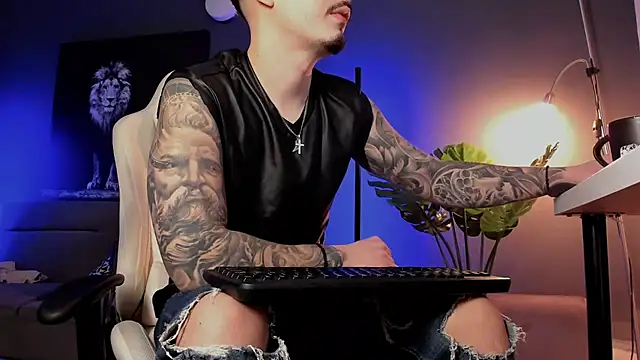 uptomatty live sex cam