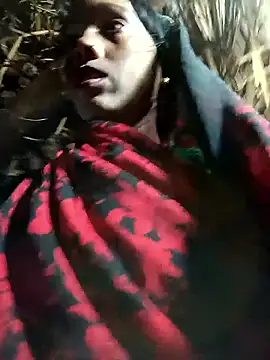 Cutsedi3's cam snapshot