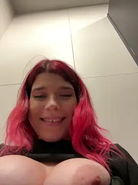 RiriRoseey live sex cam