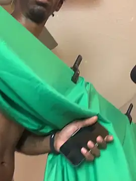 Triggerhappycj100 live sex cam