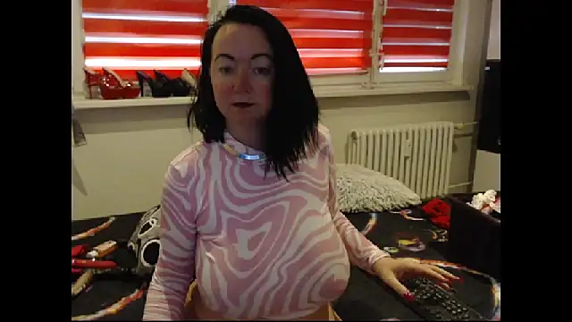 Alexie33's cam snapshot