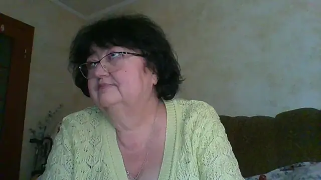 MilaSky5303's cam snapshot