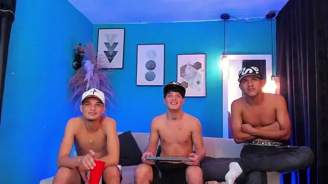 KingOfHeavens_2's cam snapshot