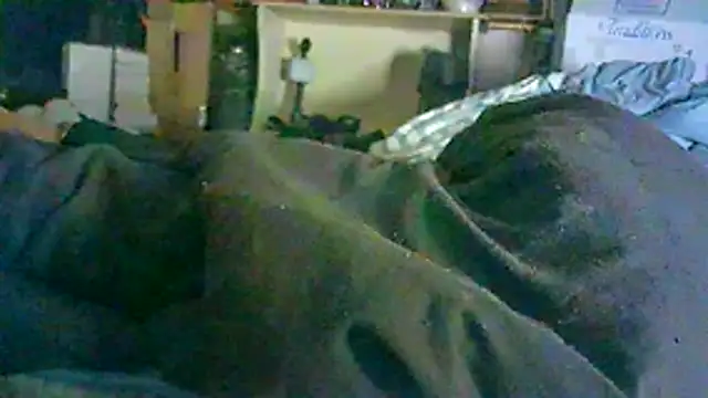 ON3YOULLN3VER_FIR3's cam snapshot