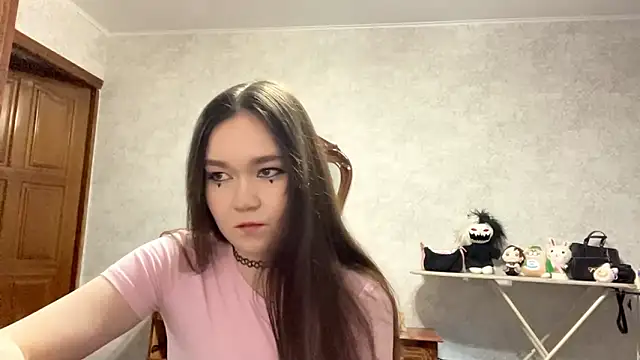 CrunchBerries live sex cam