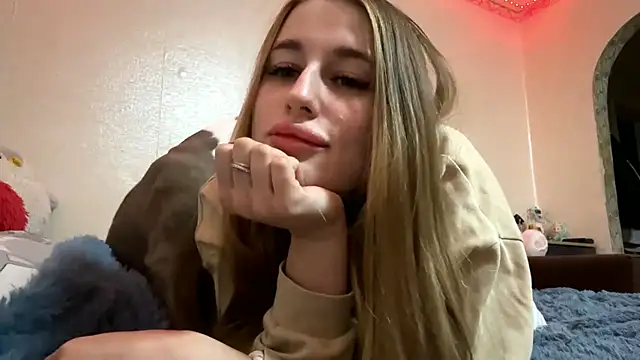 Evahowareyou's cam snapshot