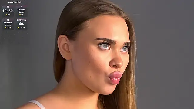 MonicaWestt's cam snapshot