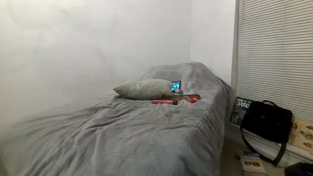 Peachestabby147 live sex cam