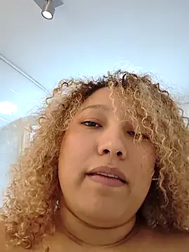 BonnieRitz's cam snapshot