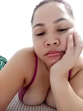 XXLorie_02's cam snapshot