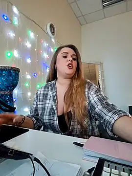 Juicy_PeachLux's cam snapshot