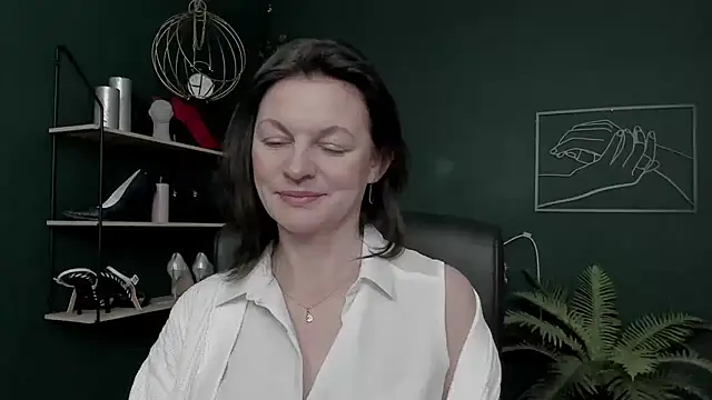 VivianWILD's cam snapshot