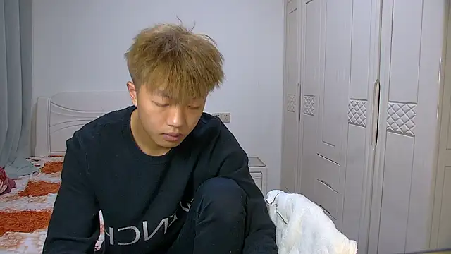 Chocolates-001's cam snapshot