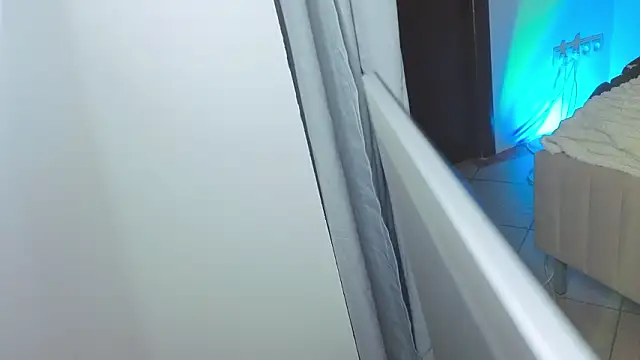 Sn0w__queen live sex cam