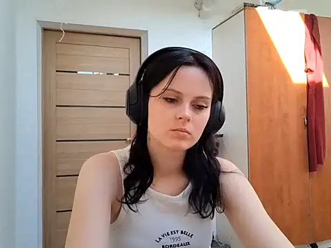 Solareclipsis's cam snapshot