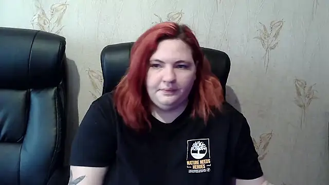 HollyXXXEva's cam snapshot