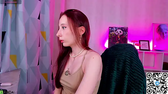 Lea_much's cam snapshot