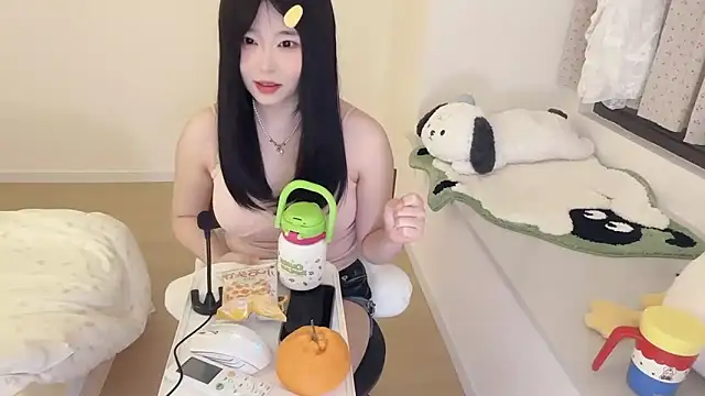 Onefiona's cam snapshot