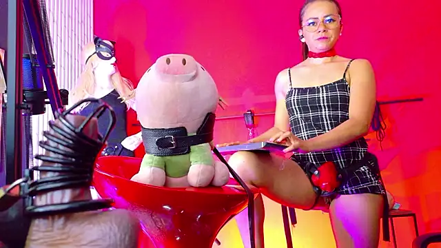 MistressSlut1's cam snapshot