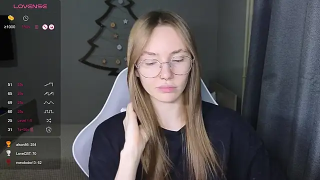 littlevildevil live sex cam