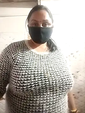 Urvashi_Love's cam snapshot