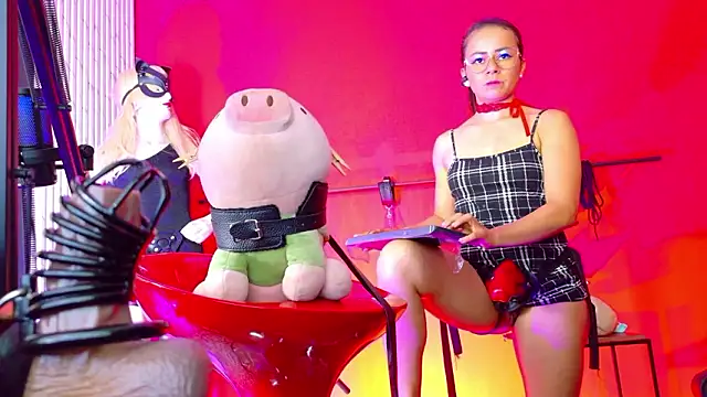 MistressSlut1's cam snapshot