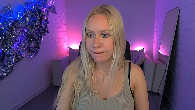 AprilChambers's cam snapshot