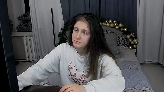 Holliy_Cooper's cam snapshot