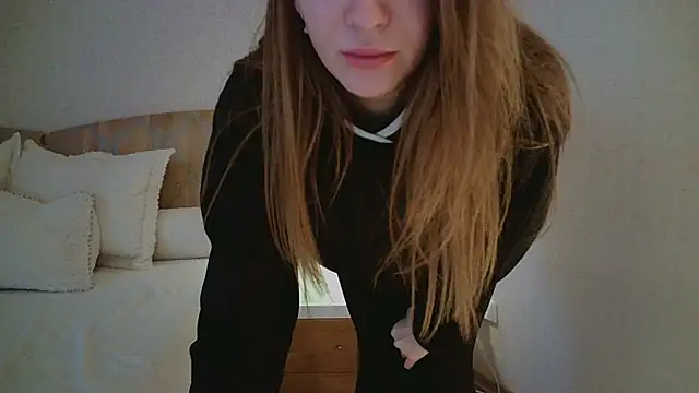 Luna_Hoty's cam snapshot