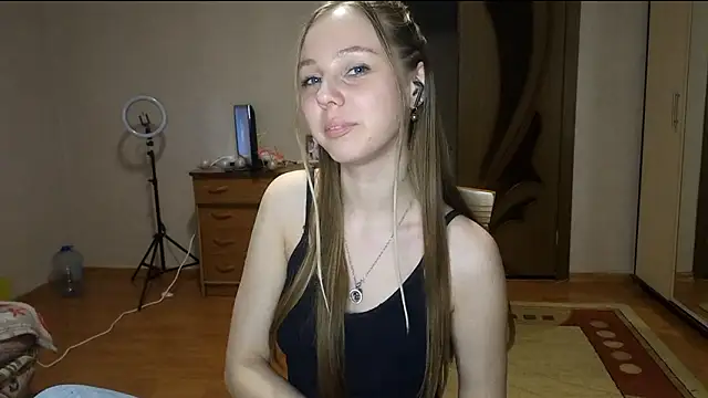 LonaLaban live sex cam