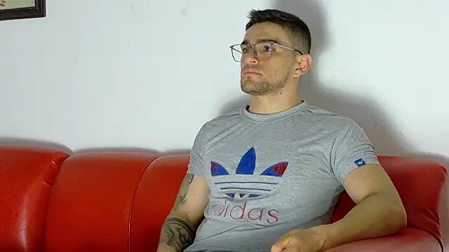 Sexy_Alejandro_ live sex cam